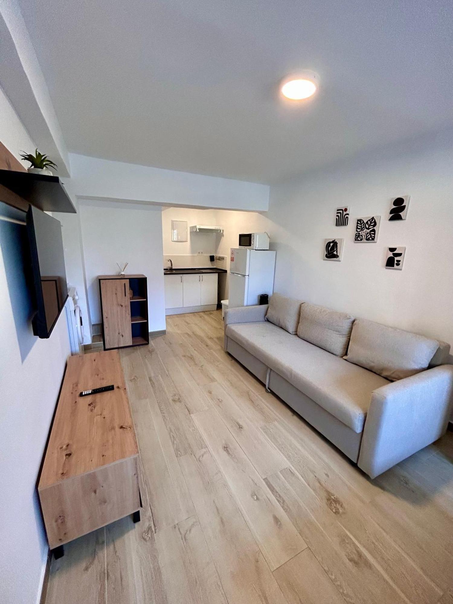 Apartamentos Ribadeo Madrid Exterior foto